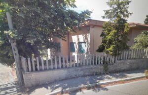 Nettuno, il Comune affitta la vecchia scuola di Piscina, ma il canone è impossibile