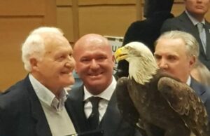 Calcio – La Lazio premia Memmo Eufemi come “Decano dei calciatori Biancocelesti”