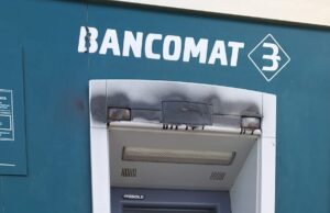 Tentano di forzare un bancomat a Lavinio Mare