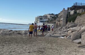 Era un libero professionista di Lanuvio l’uomo annegato sul litorale di Anzio