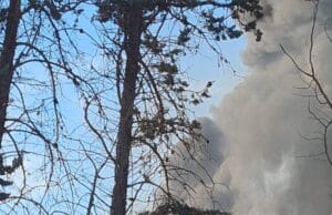 Vasto incendio nell’area dello stabilimento Ecoimballaggi ad Anzio