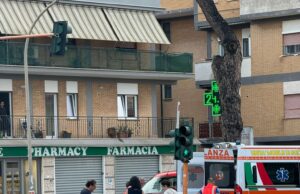 Donna investita sulle strisce: soccorsa in ospedale