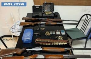 Nettuno, droga, armi e tritolo: arrestato dalla polizia un 24enne