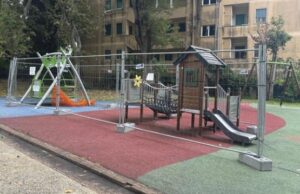 Anzio, Villa Adele: parco giochi transennato e nessuna riparazione in vista