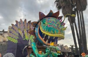 Carnevale a Nettuno, migliaia di persone sul lungomare:un successo