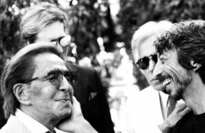 Valentino, la dedica di Pierpaolo Piccioli: “Mi hai insegnato che la moda è gioia, non posso accettare la tua morte”