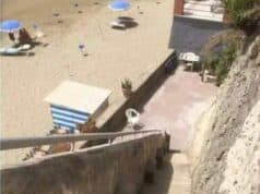 Discese al mare a Nettuno, aprire i cancelli entro 48 ore: appello al sindaco del Comitato dei 1000 e di Dialogo