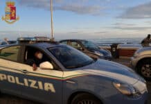 Rubano la borsa ad una pensionata al cimitero di Anzio, denunciati un cubano e un peruviano